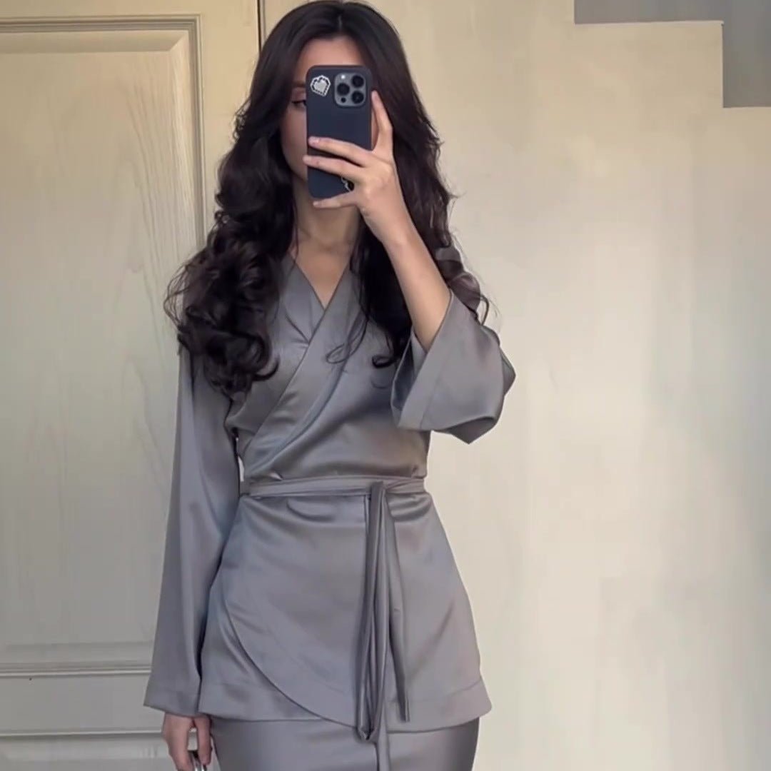 Modest Two-Piece Set Elegant Grey Satin Splicing Waist Abaya Dress Suit (MA206)