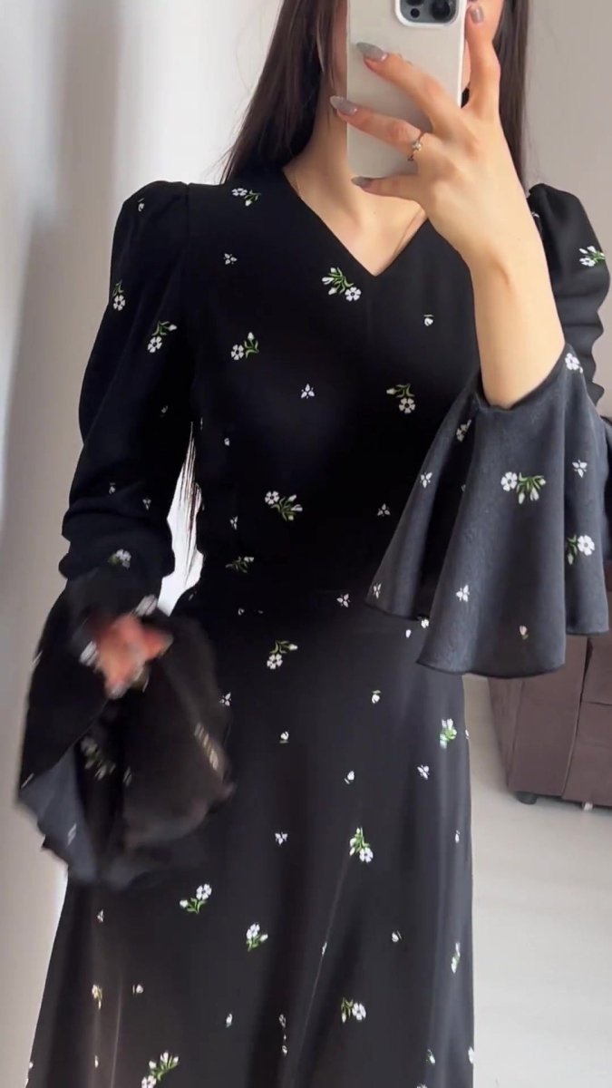 Modest V-Neck Boho Chiffon Black Floral Abaya Dress with Lotus Sleeve Flared Bell Sleeves(MA202)