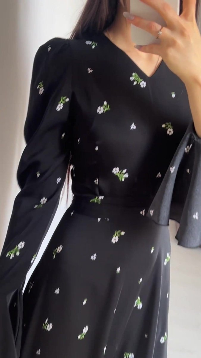 Modest V-Neck Boho Chiffon Black Floral Abaya Dress with Lotus Sleeve Flared Bell Sleeves(MA202)