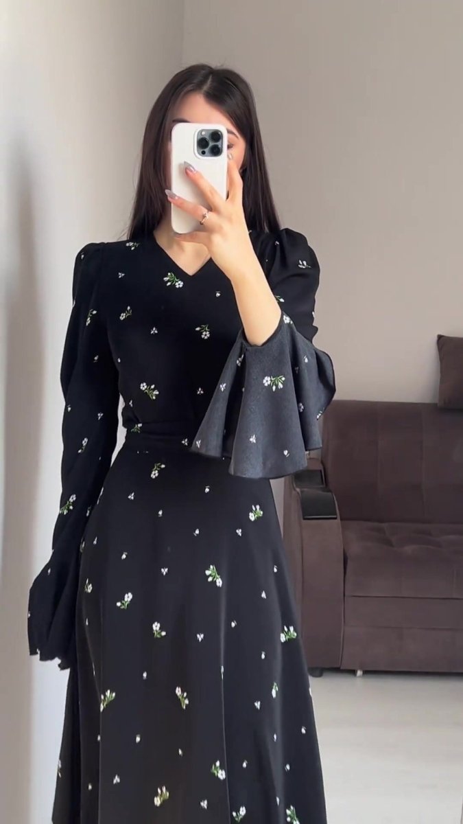 Modest V-Neck Boho Chiffon Black Floral Abaya Dress with Lotus Sleeve Flared Bell Sleeves(MA202)