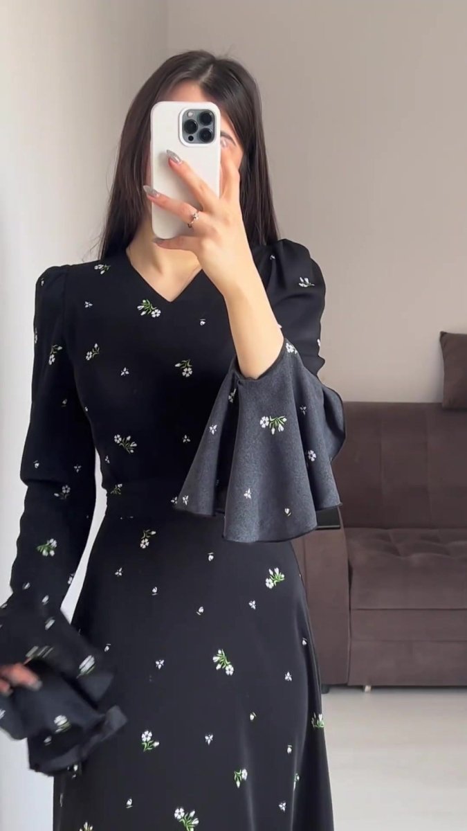 Modest V-Neck Boho Chiffon Black Floral Abaya Dress with Lotus Sleeve Flared Bell Sleeves(MA202)