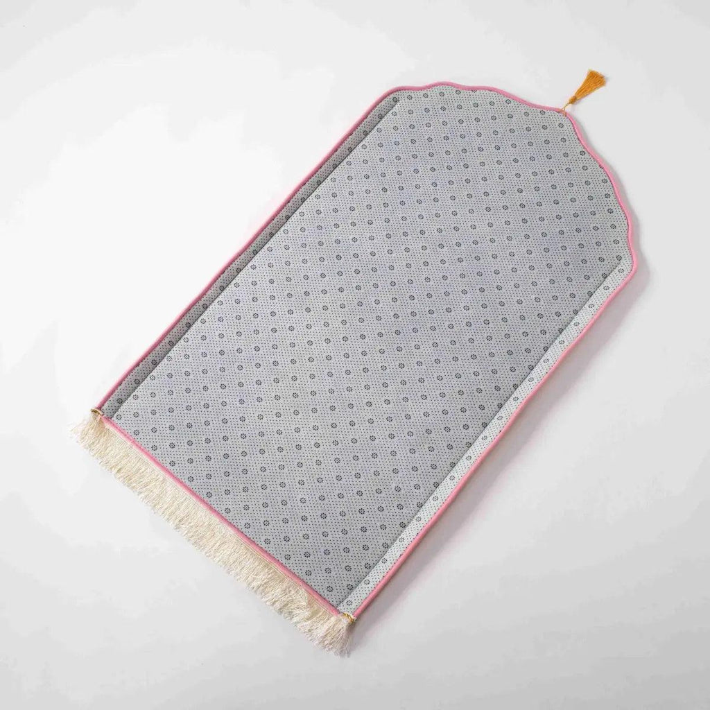 MR053 Thickened Embossed Flannel Prayer Mat