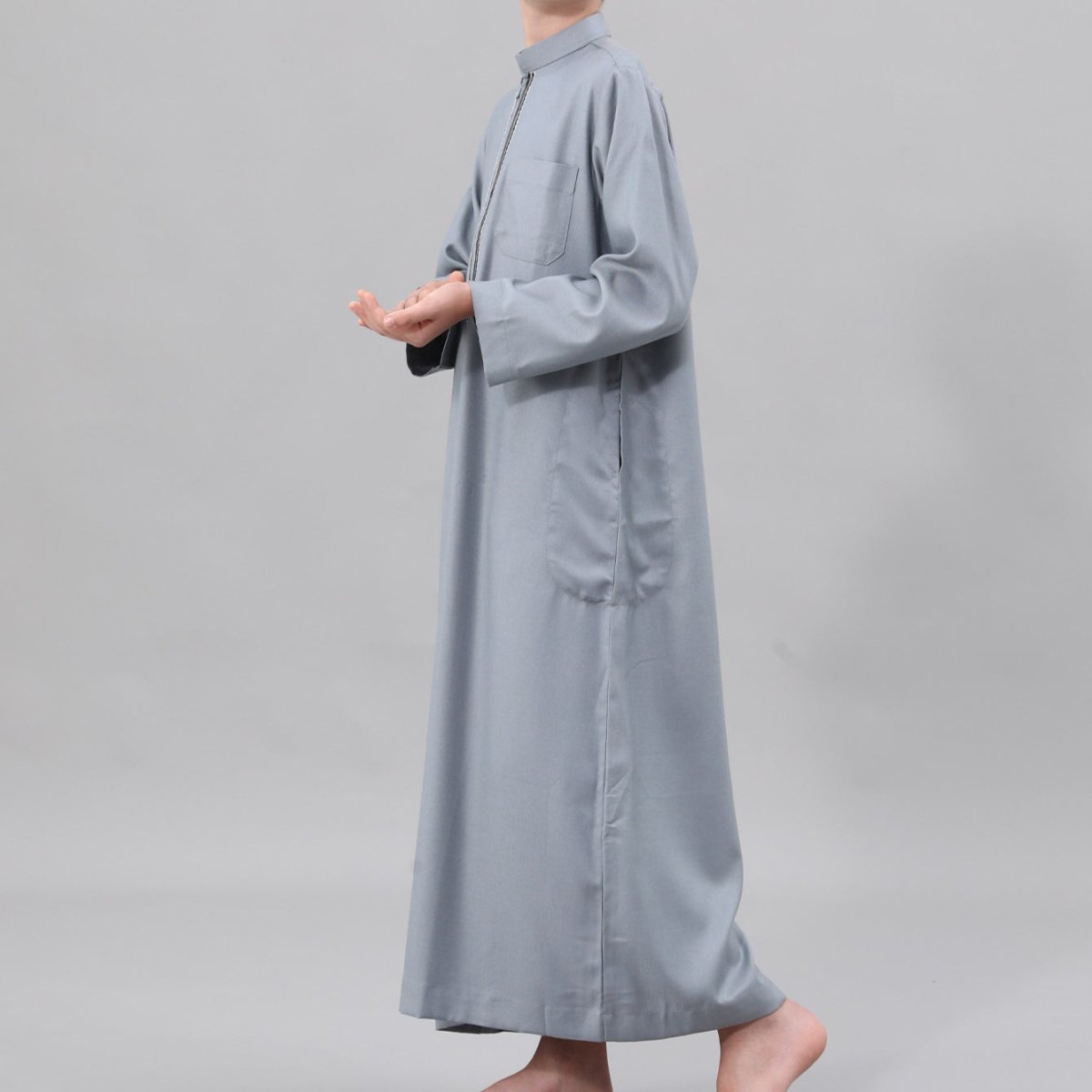 Muslim Boys Embroidered Thobe with Pockets (MKB013)