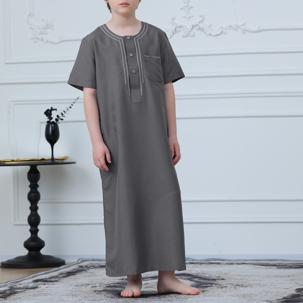 Muslim Boys Short Sleeve Embroidered Thobe with Pockets (MKB015)