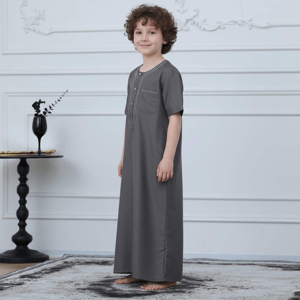 Muslim Boys Short Sleeve Embroidered Thobe with Pockets (MKB015)