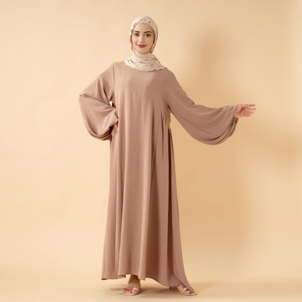 Relaxed Fit Lantern Sleeves Crepe Abaya (MA190)