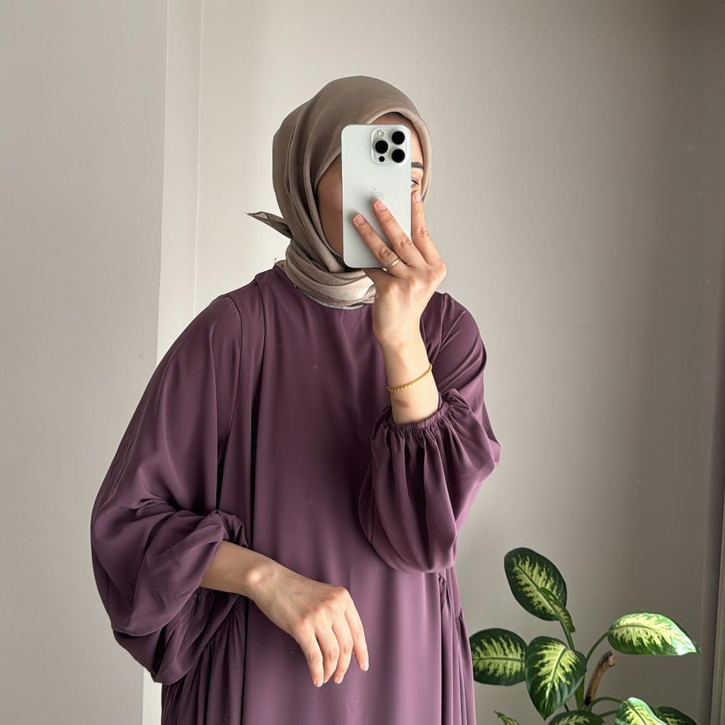 Relaxed Fit Lantern Sleeves Crepe Abaya (MA190)