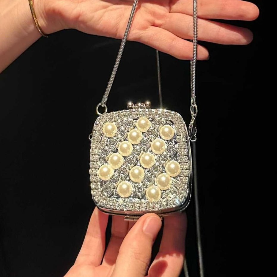‌Palm-Sized Diamond Mini Clutch Silver Glamour Gala Bag (MAC281)