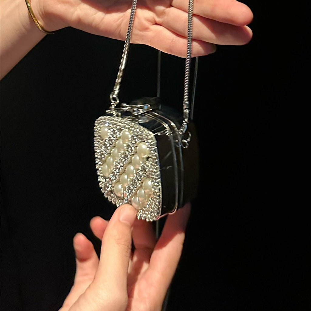 ‌Palm-Sized Diamond Mini Clutch Silver Glamour Gala Bag (MAC281)