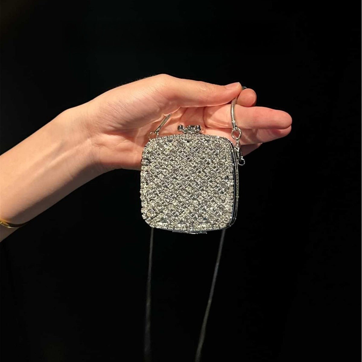 ‌Palm-Sized Diamond Mini Clutch Silver Glamour Gala Bag (MAC281)