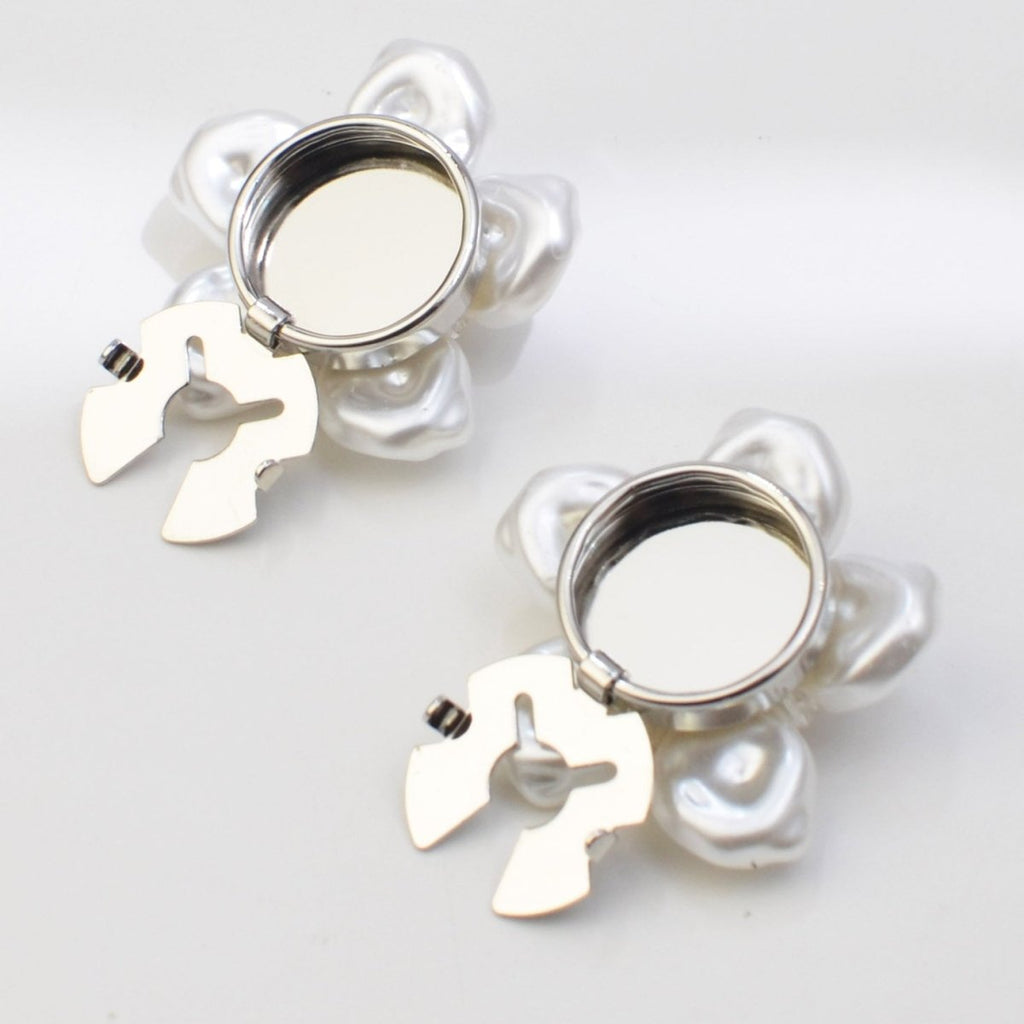 Pearl Flower Button Covers | Decorative Shirt Button Clips(MAC358)