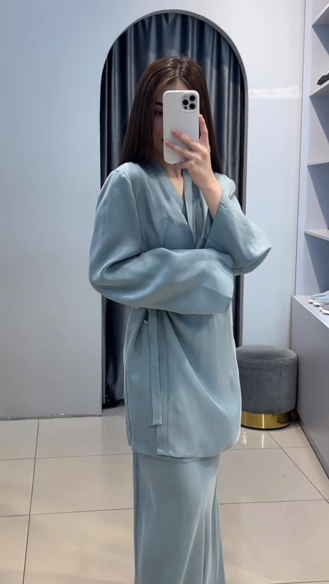 Relaxed Kimono Sleeve Sky Blue Glazed Forged Waist Pajama-Style Abaya Dress Set(MA209)