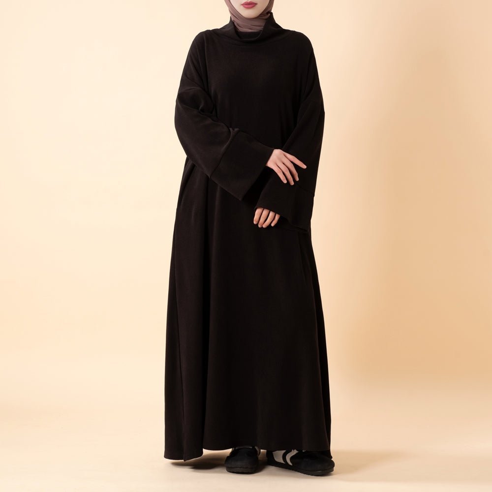 Relaxed Turtleneck Abaya with Pockets (MA383)