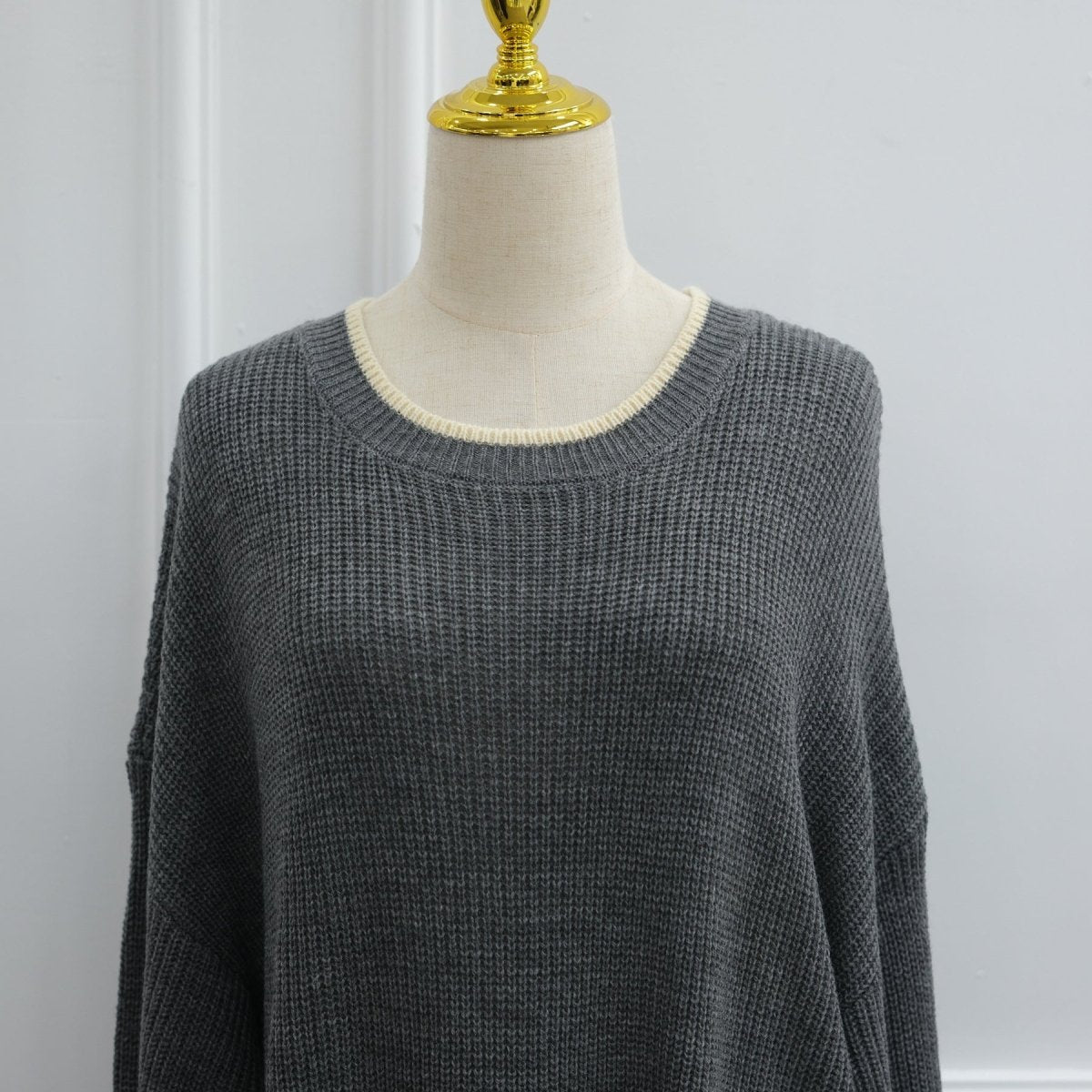 Ribbed Knit Dress with Ruffle Cuffs (MA388)