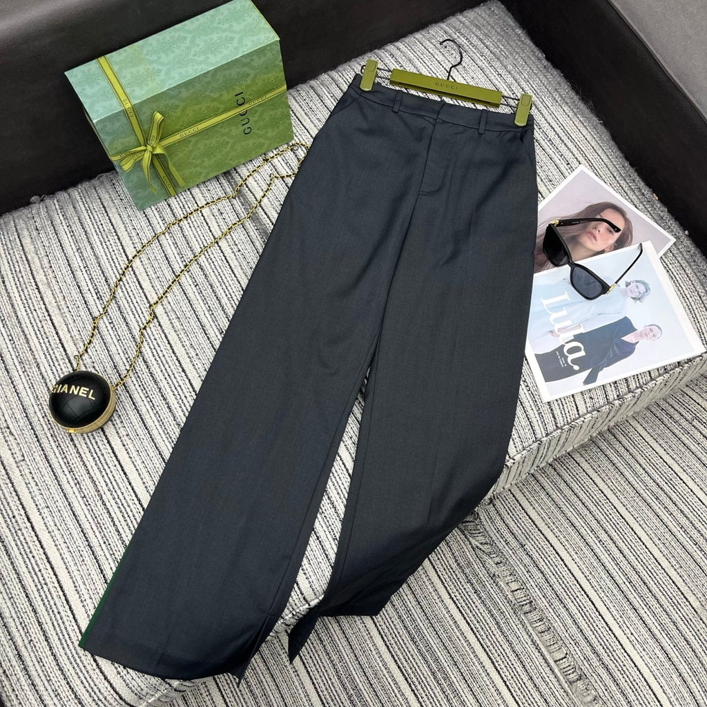 Gucci Women's Vest and Trousers Set
