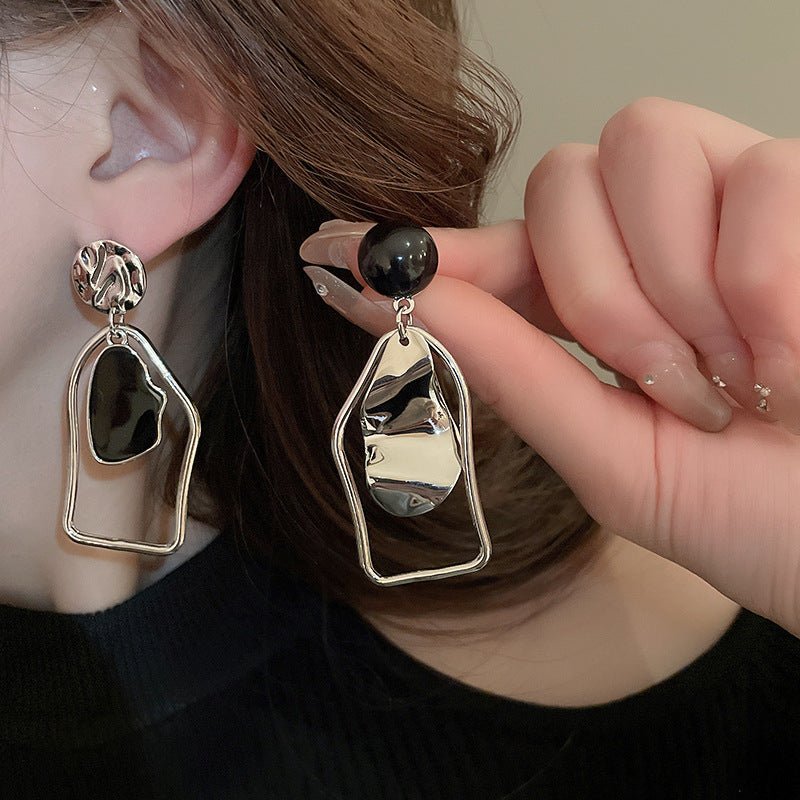 Sculptural Asymmetric Drop Earrings with Abstract Lines (MAC321)