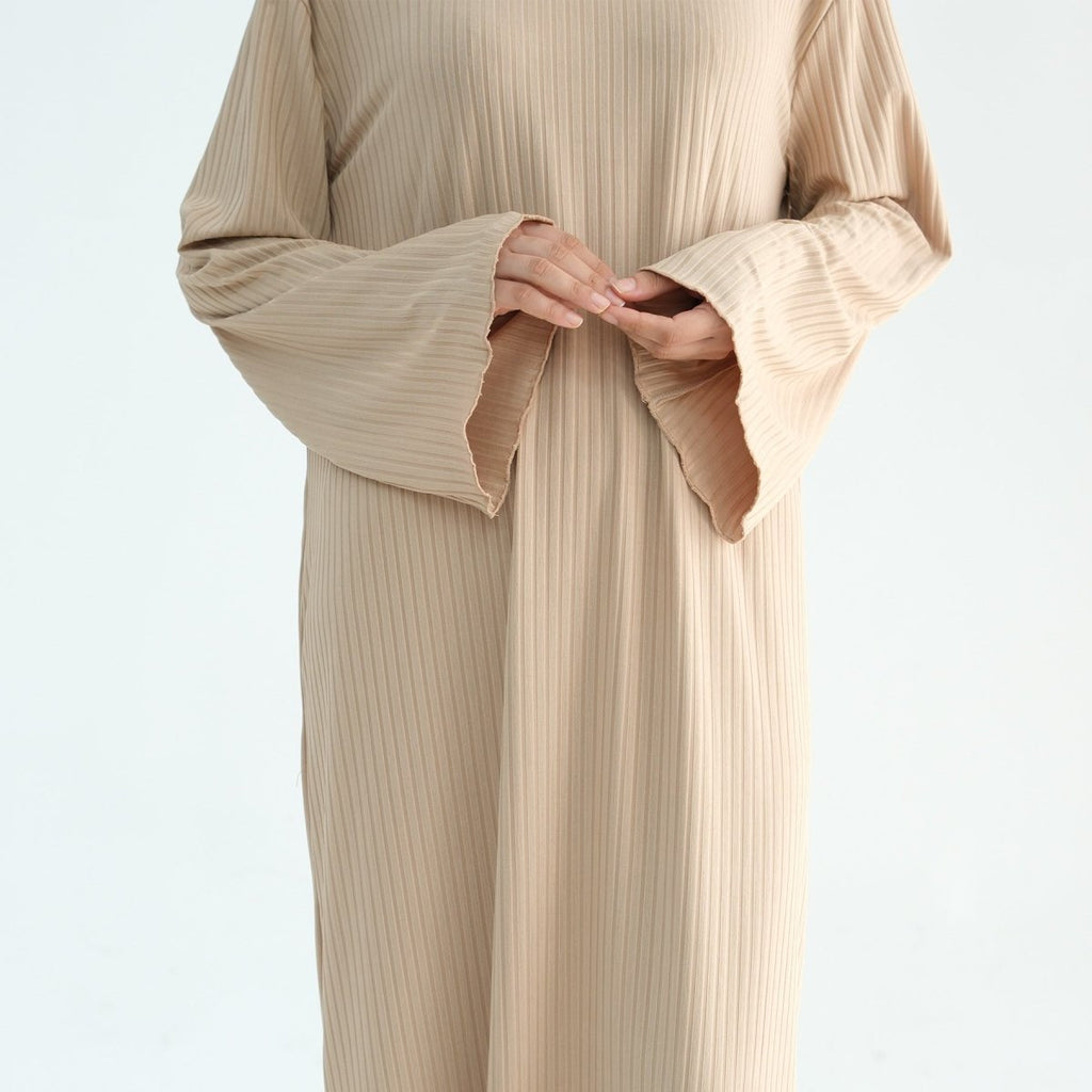 Solid Colour Standing Collar Pit Print Abaya (MA118)