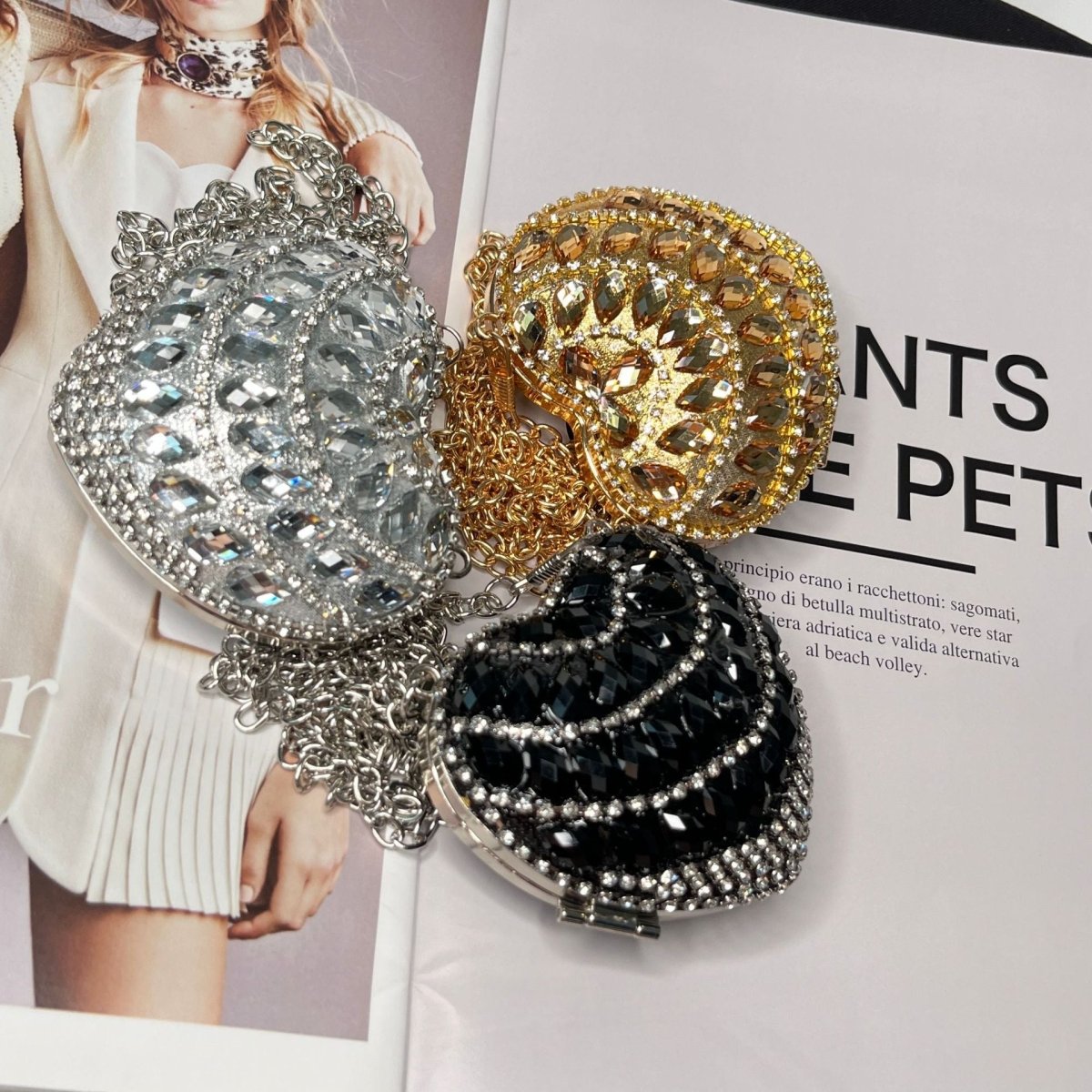 Sparkling Heart-Shaped Crossbody Bag Everyday Glam Diamond-Studded Mini Purse (MAC279)