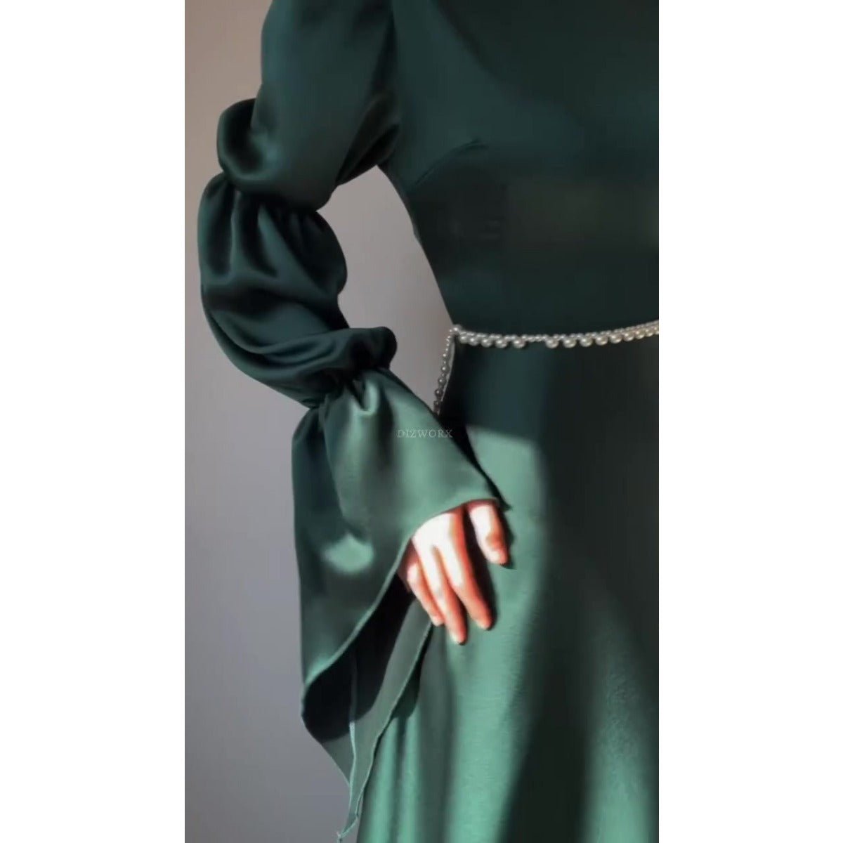 Luxury Slim-Fit Long Sleeve Dress Abaya | Emerald Green Maxi Dress (MA217)