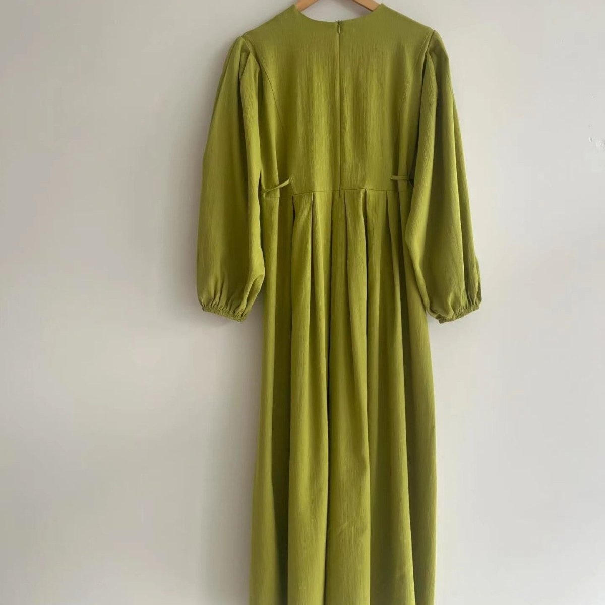 Tie-Waist Bubble Sleeve Abaya | Pleated Maxi Dress Abaya with Back Zip (MA364)