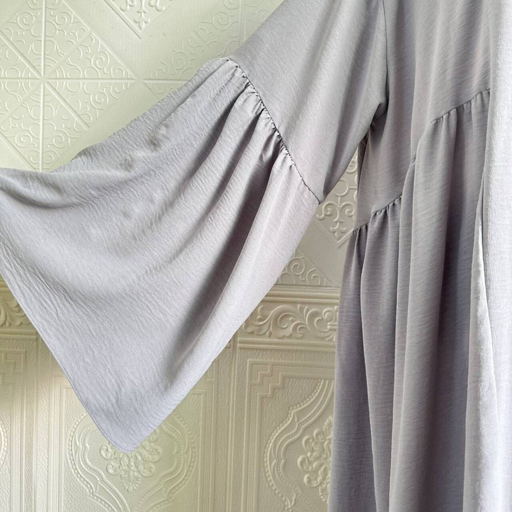 Tiered Bell Sleeve Open Abaya (MOA298)