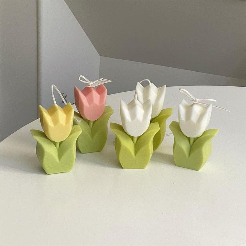 Tulip Candle Aroma Decoration Wedding Souvenir Birthday Gift Decoration Candles Handmade Delicate Tulip Flower Shape Candle  Perfect for Birthday Party Wedding Spa Home Decor