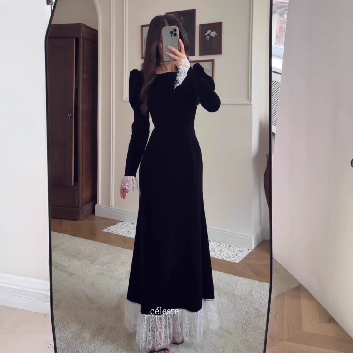 Velvet Gown with Lace Trim(MS238)