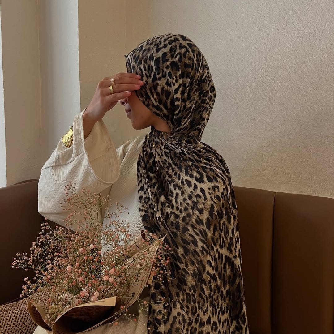 Versatile Leopard Print Fashionable Hijab (MH164)