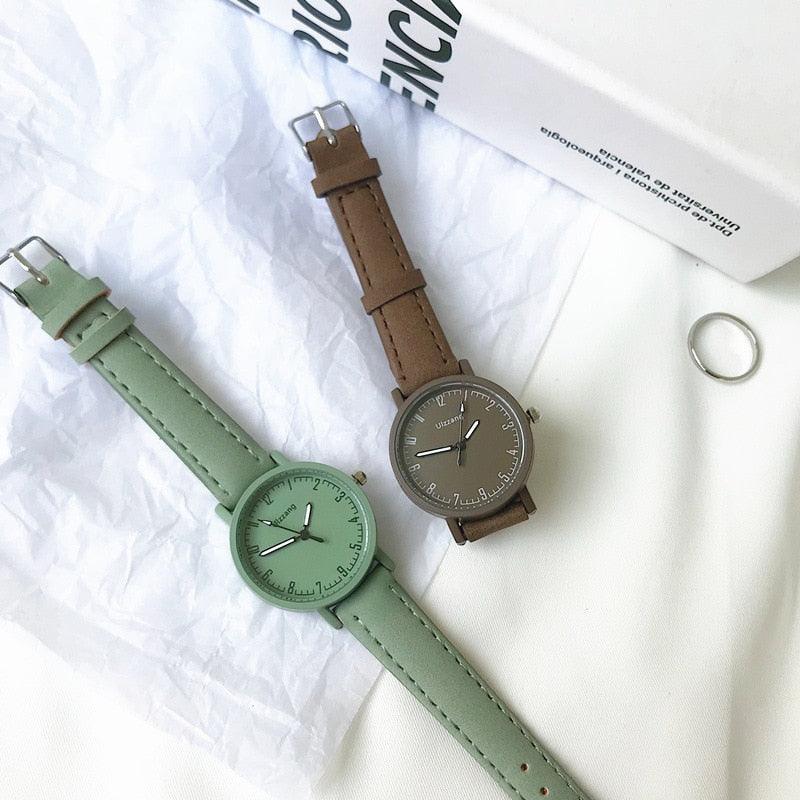 Vintage Leather Simple Women Watches Fashion Quartz Watch Wristwatches Retro Casual Watches Brown Leather Classic Analog Quartz Fashion Simple Ladies Quartz Watches