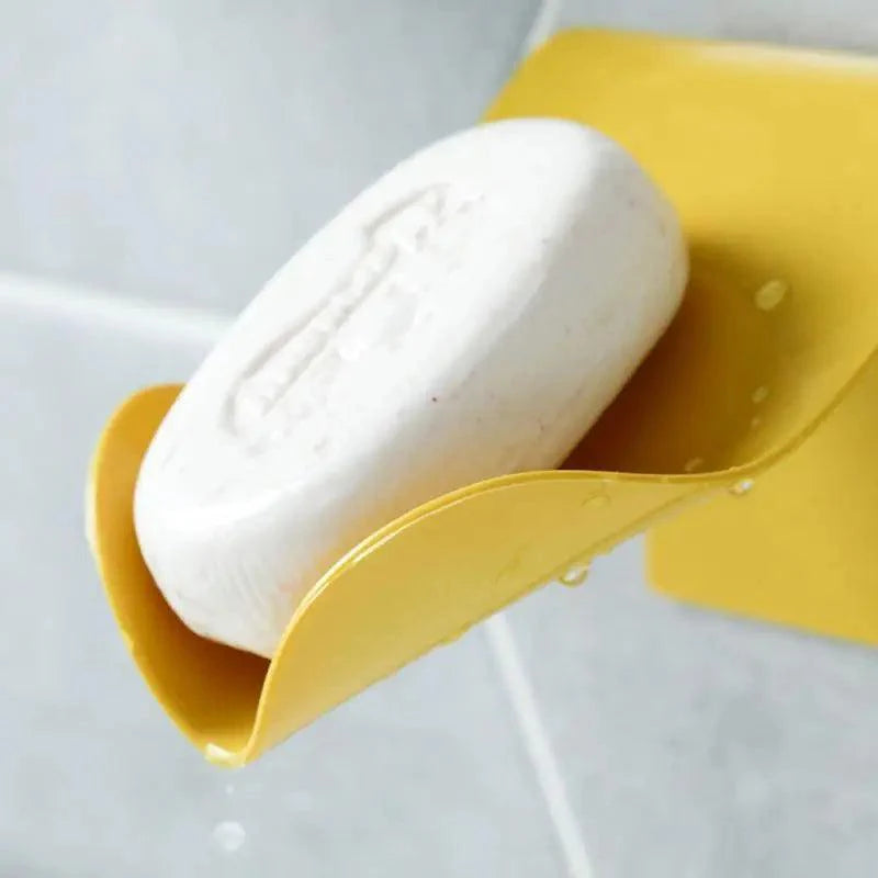 Wall-suction Drain Soap Dish Decorative Drainage Soap Holder Soap Holder Storage Container Home Bathroom Kitchen Accessories Self Adhesive Soap Drain Rack Soap Holder with Hook Wall Mount Soap Dish with Hook Sponge Soap Draining Tray Plate