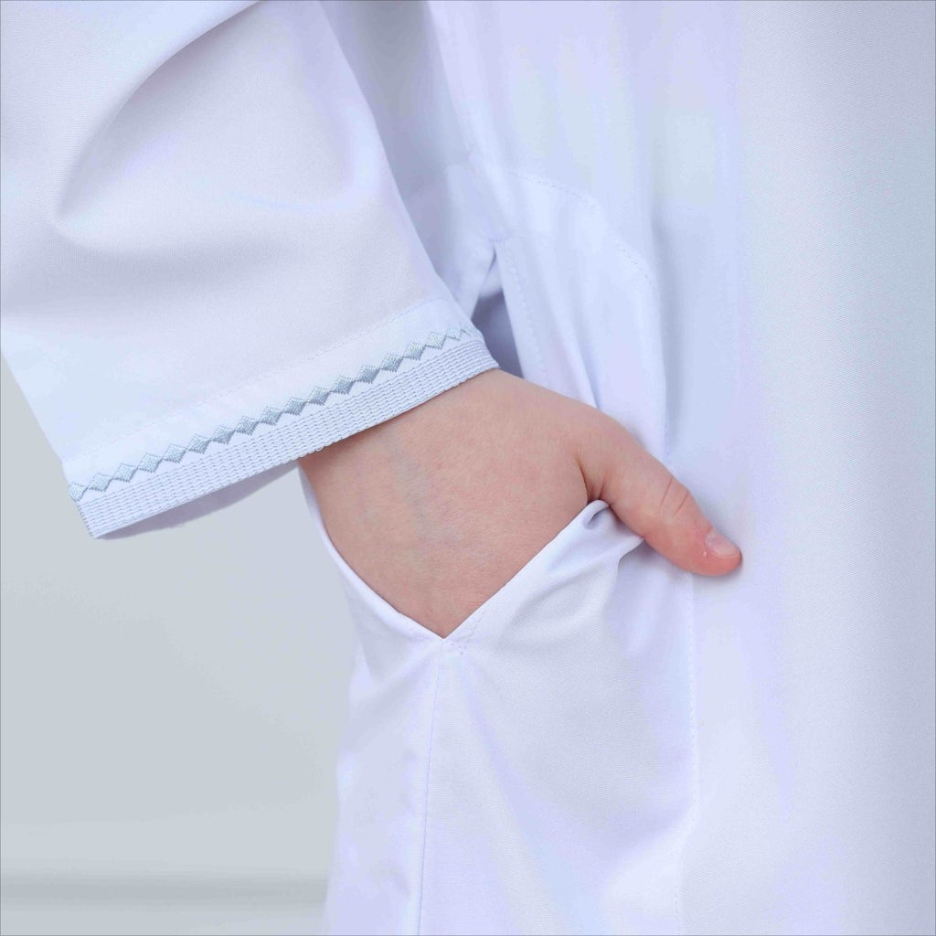 White Kaftan Thobe with Contrast Stitching(MKB025)