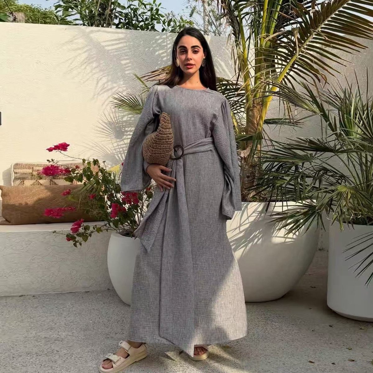 Wide Sleeve Textured Twill Blend Abaya with Belt(MA333)