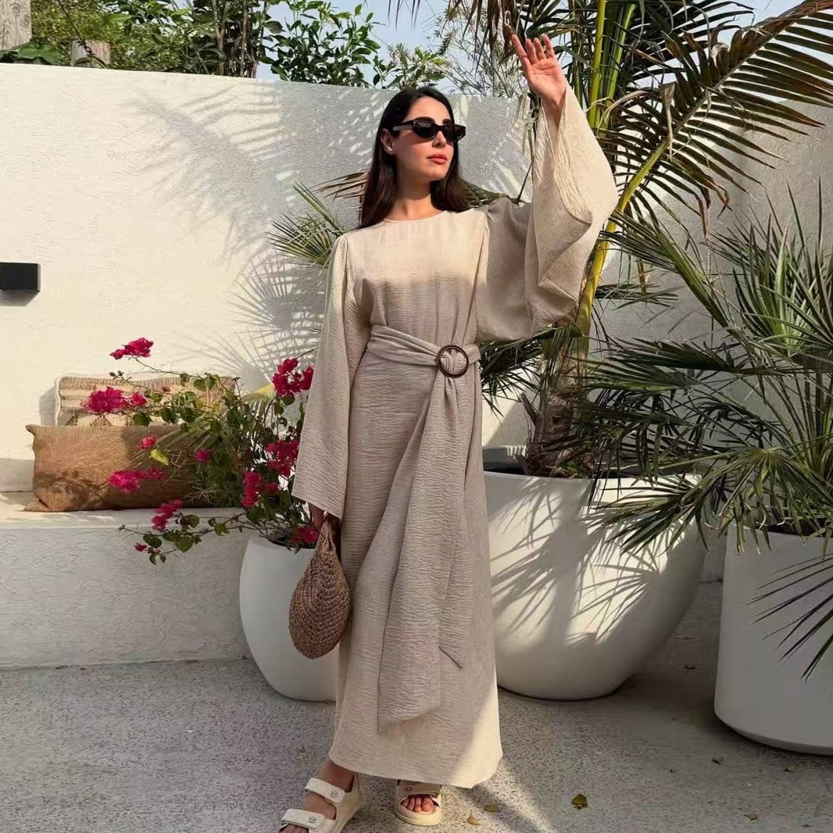 Wide Sleeve Textured Twill Blend Abaya with Belt(MA333)