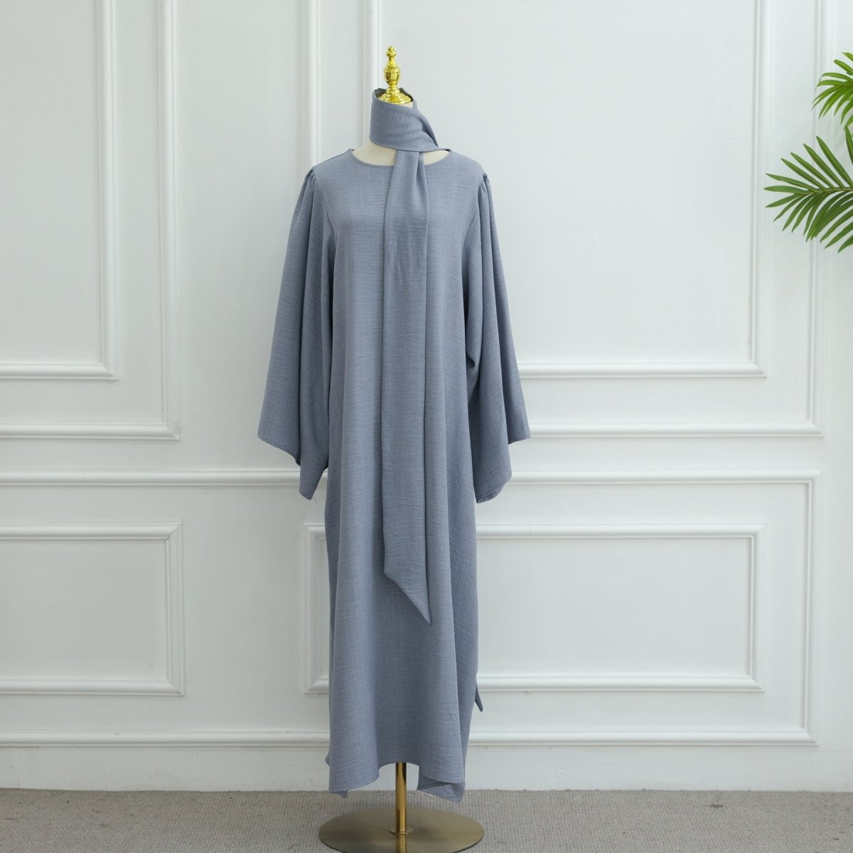 Wide Sleeve Textured Twill Blend Abaya with Belt(MA333)
